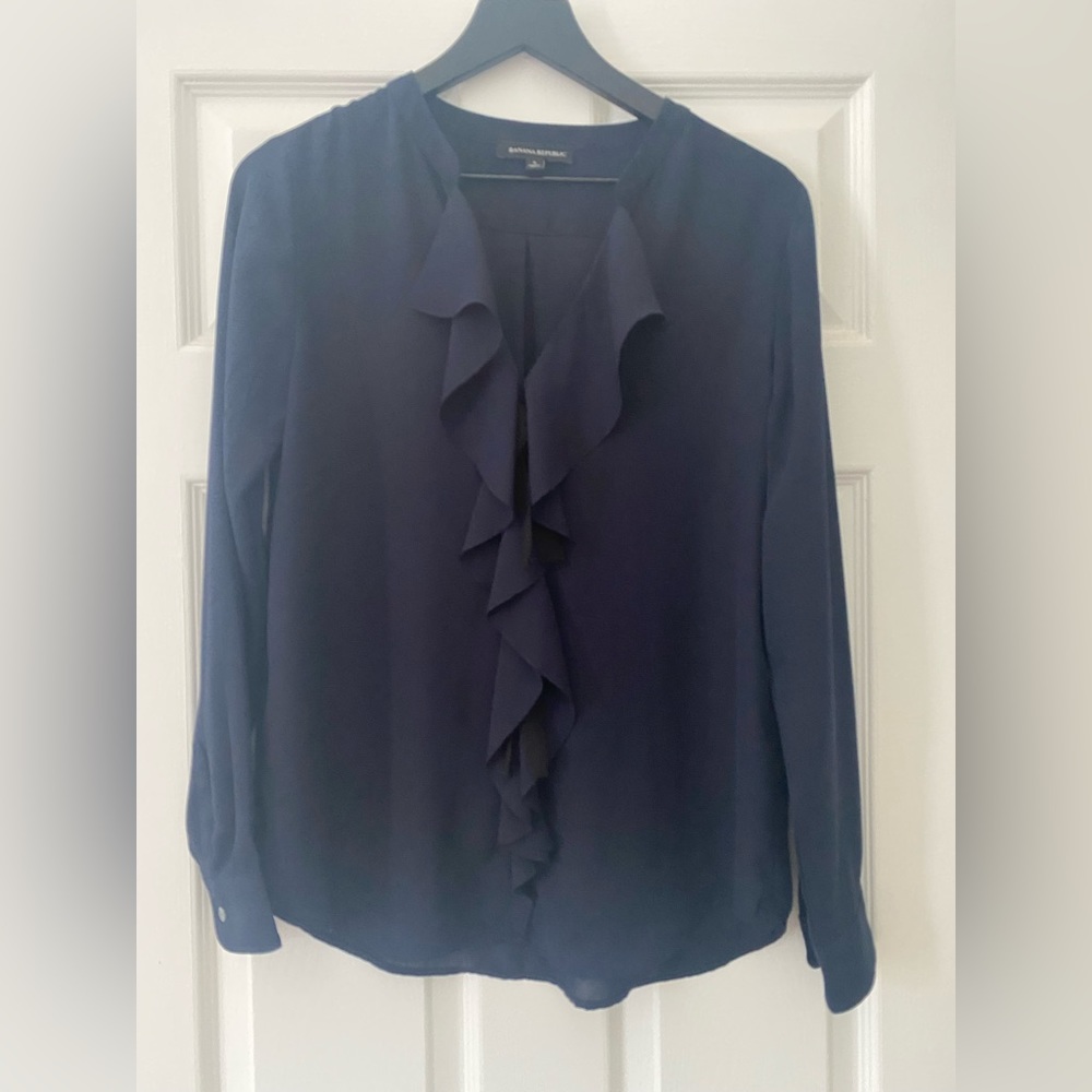 Banana Republic ruffle, v-neck top